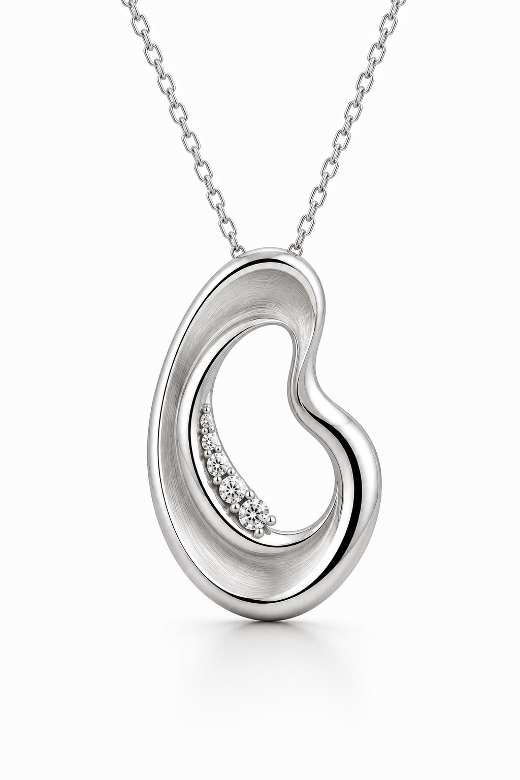 LUCERÉ ORBITAL VEIL PENDANT