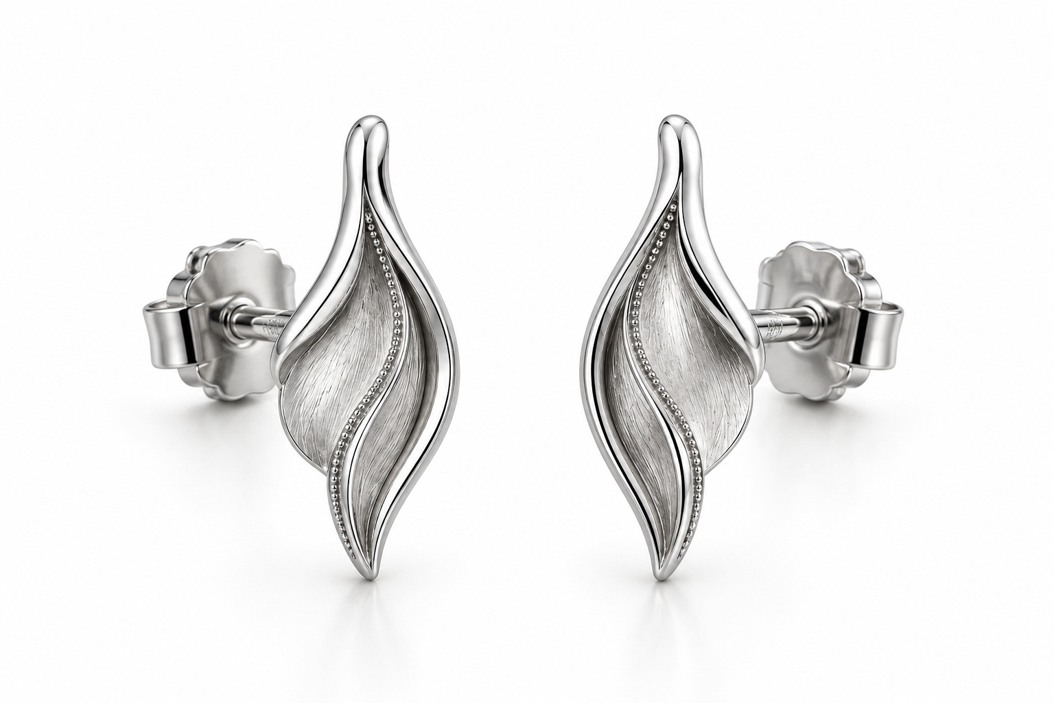 VIRENZA MICRO FLAMELEAF STUD EARRINGS