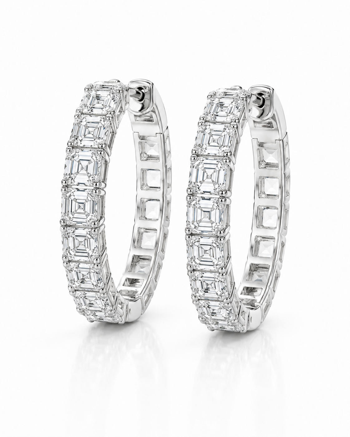 STEP RIVIÈRE ASSCHER-CUT DIAMOND HUGGIES