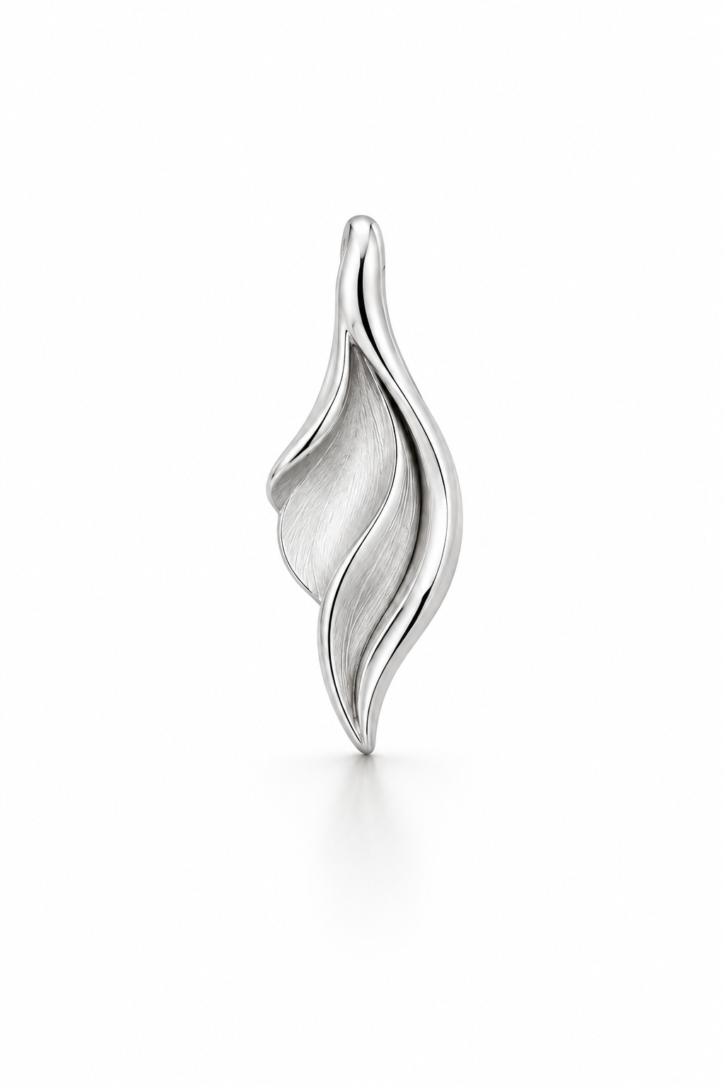 VIRENZA MICRO FLAMELEAF PENDANT