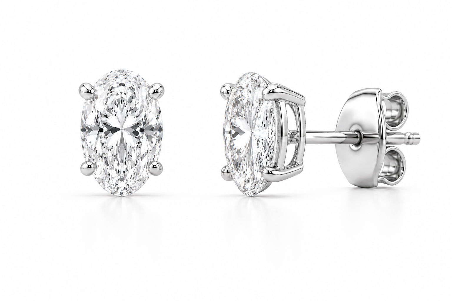 NOVA OVAL DIAMOND STUD EARRINGS