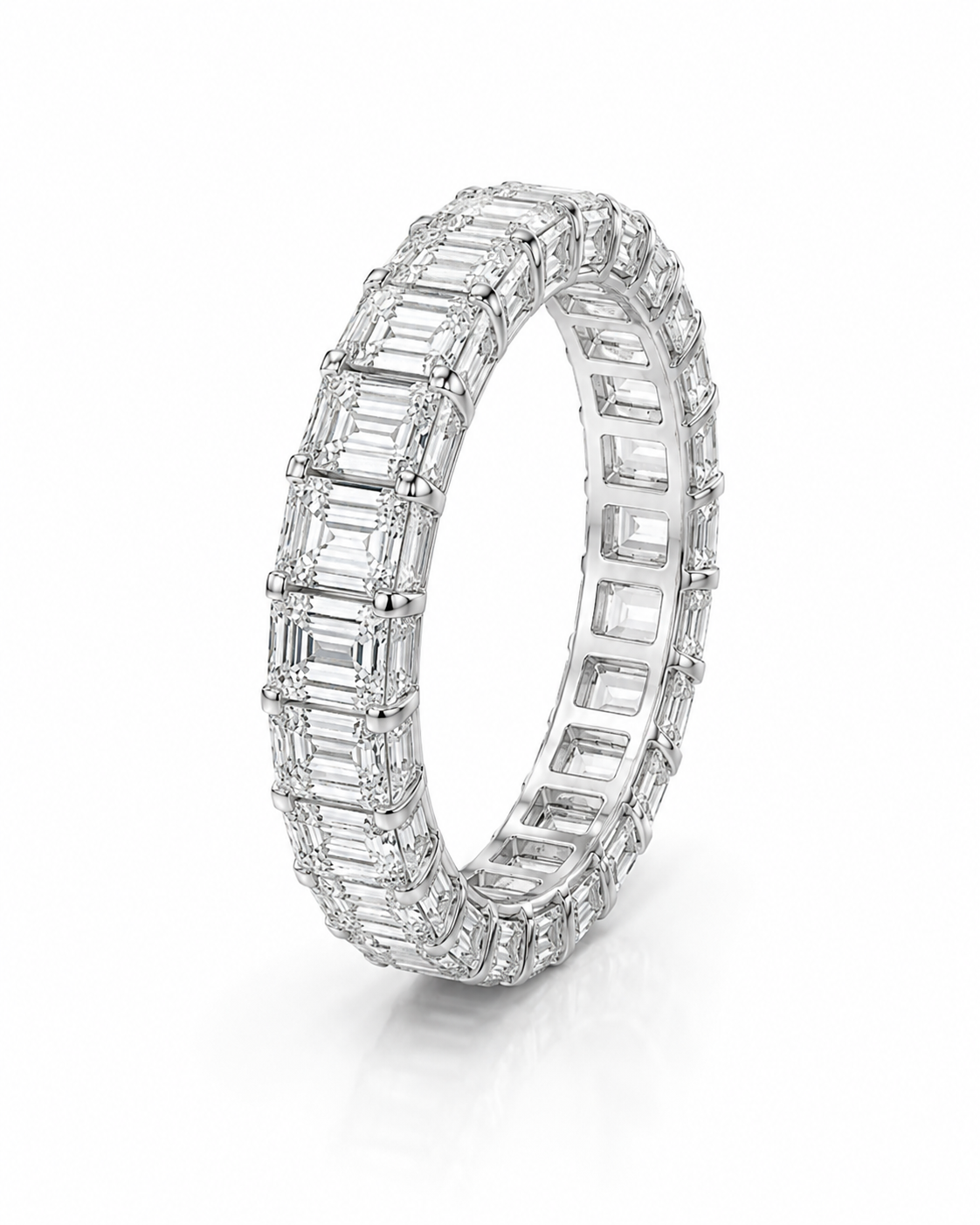STEP RIVIÈRE EMERALD-CUT DIAMOND ETERNITY BAND